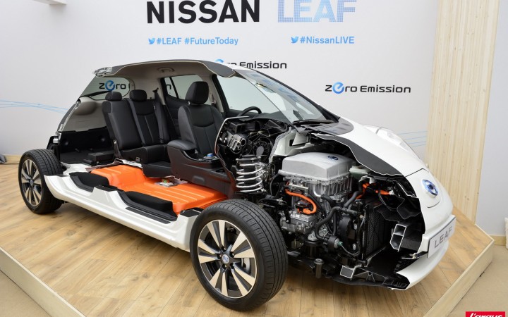 nissan leaf coupe