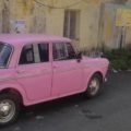 voiture rose inde diesel vintage